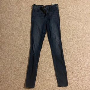 Hollister high waisted jean